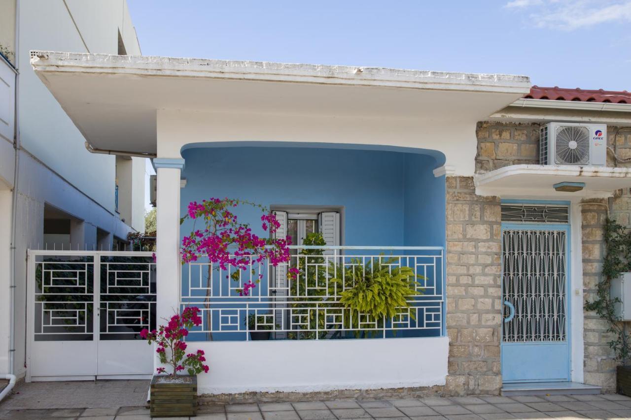 Ανακαινισμενη Μονοκατοικια 125 Τμ Στο Κεντρο Με Κηπο Villa Mesolóngion Exteriör bild